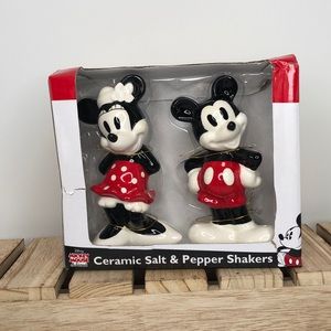 Disney Mickey & Mini Mouse Salt & Pepper Shakers